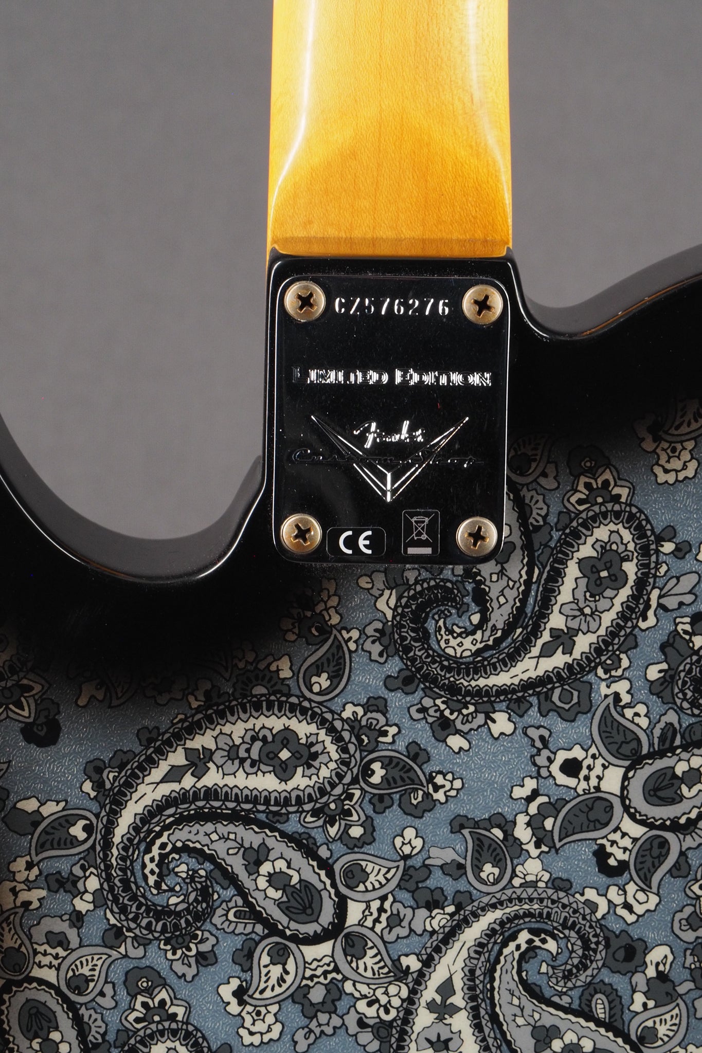 '68 Limited-Edition Telecaster Relic - Black Paisley