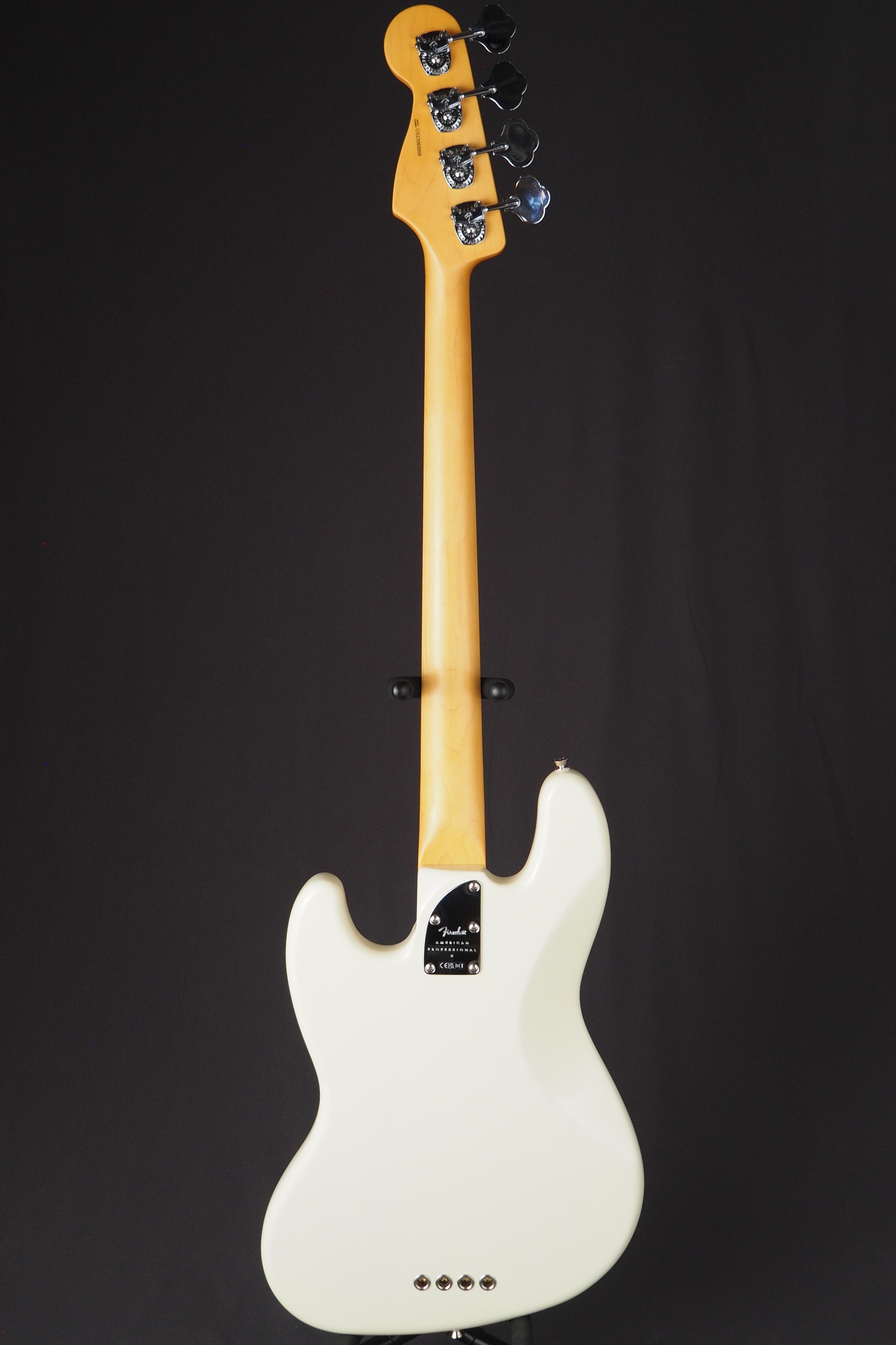 American Profesional II Jazz Bass - White