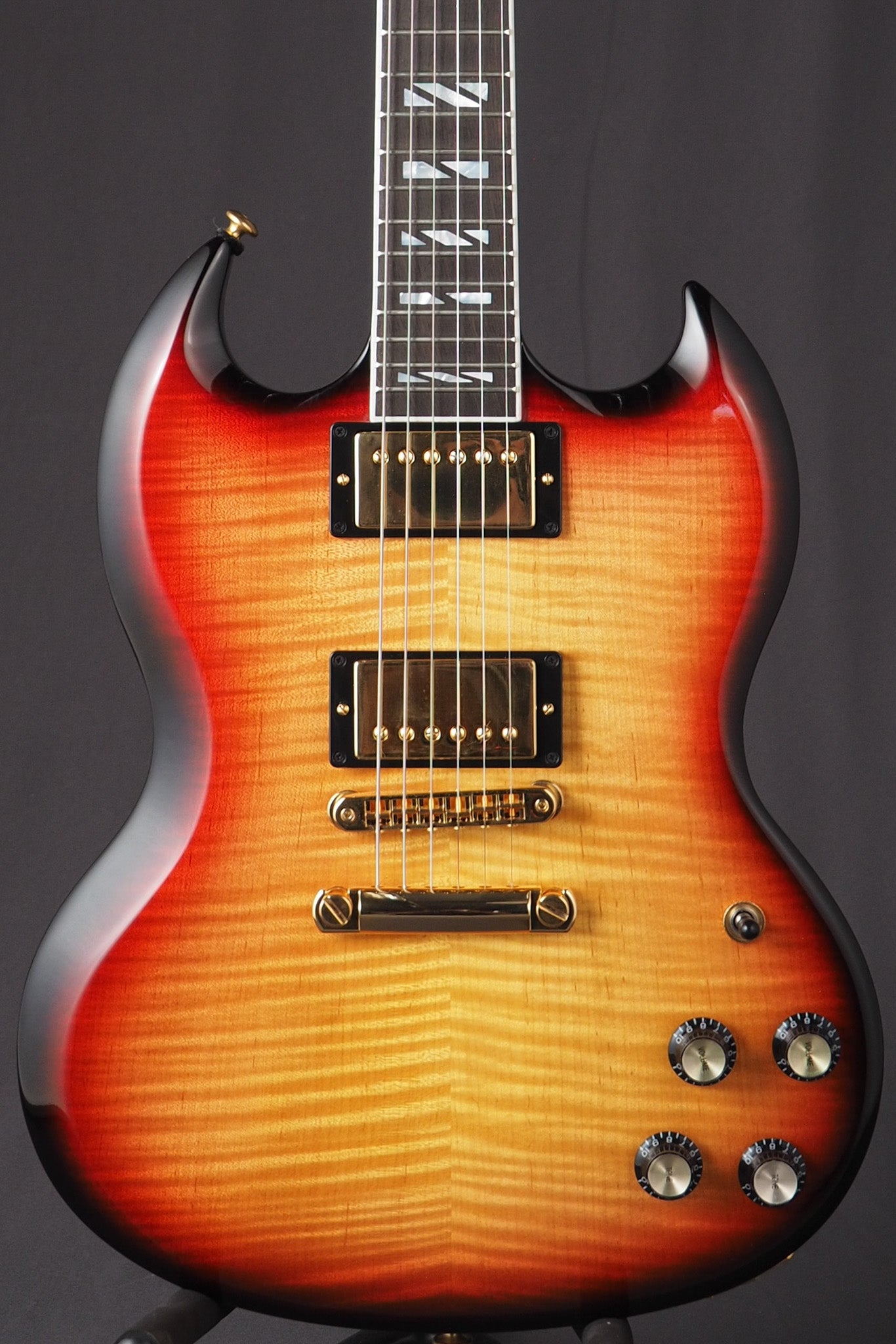 Modern SG Supreme - Fireburst