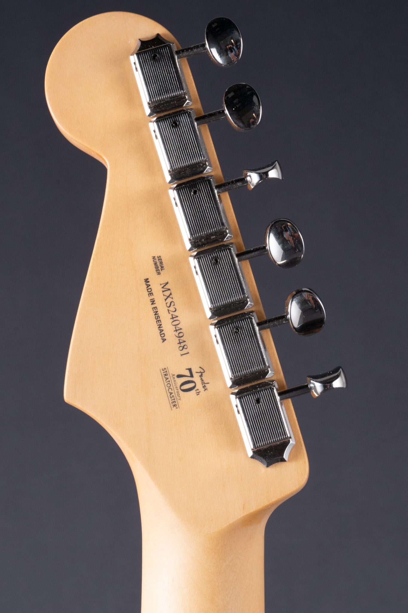 70th Anniversary Player II Stratocaster - 3-Color-Sunburst