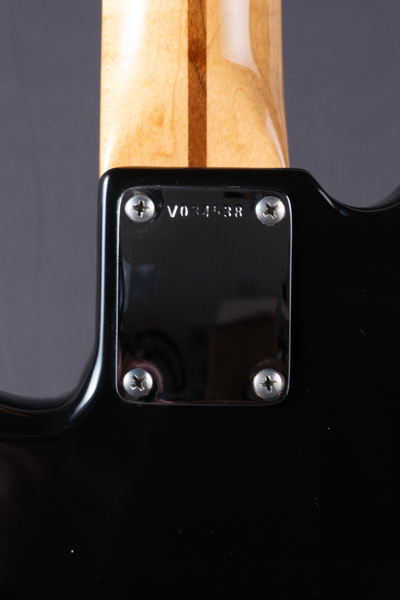 1988 AVRI '57 Reissue Precision Bass - Black