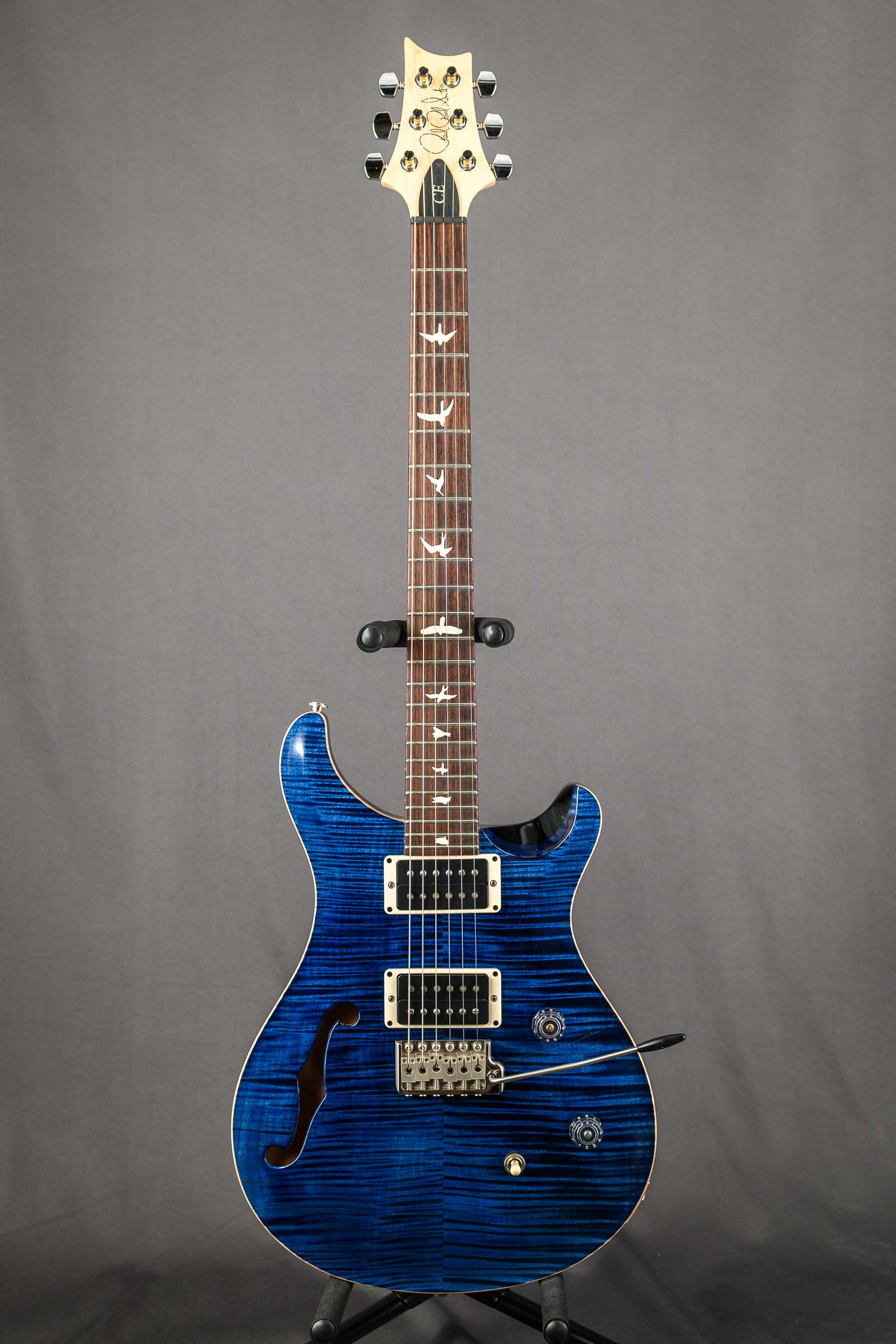 CE 24 - Blue Matteo