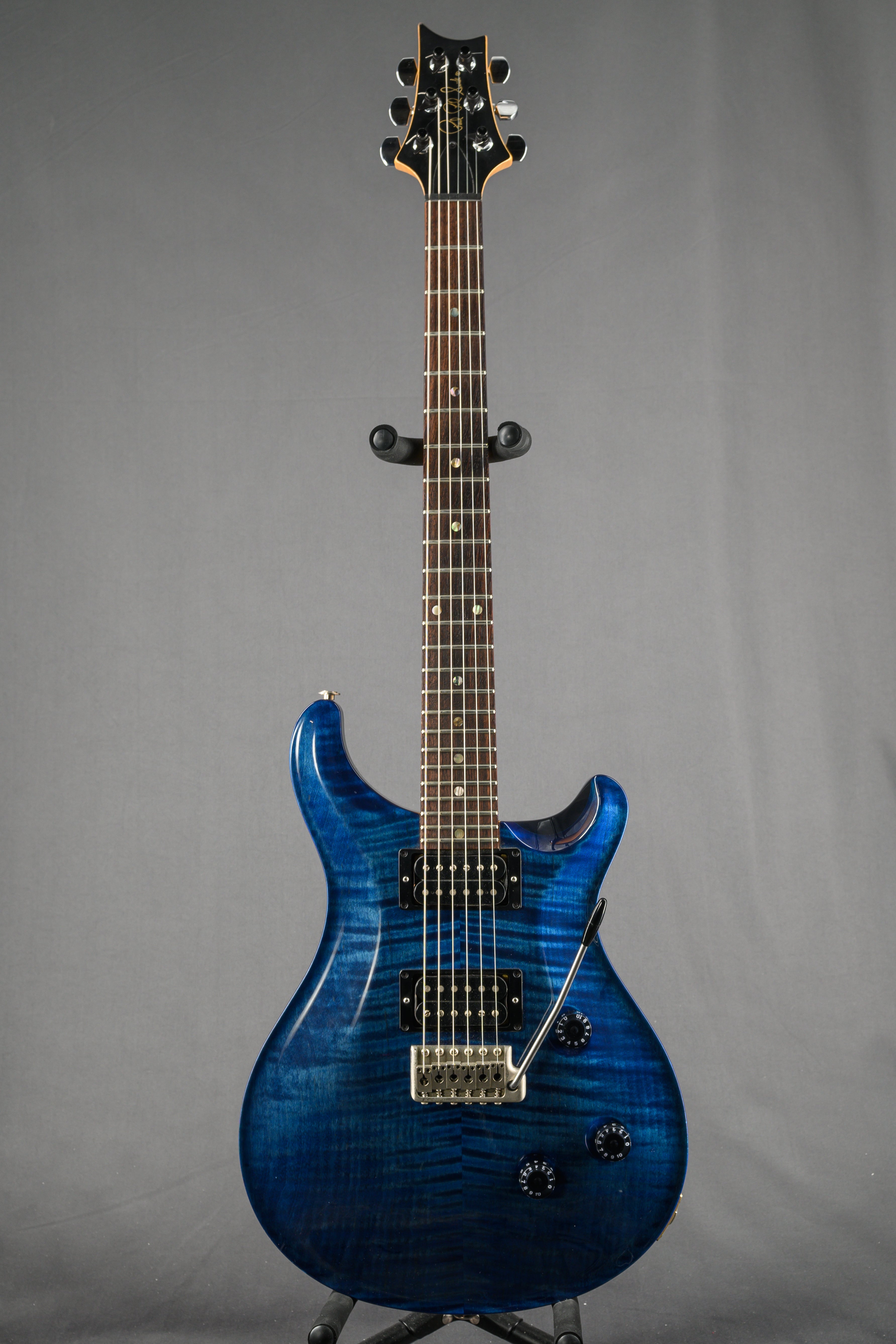 1999 CE24 - Whale Blue