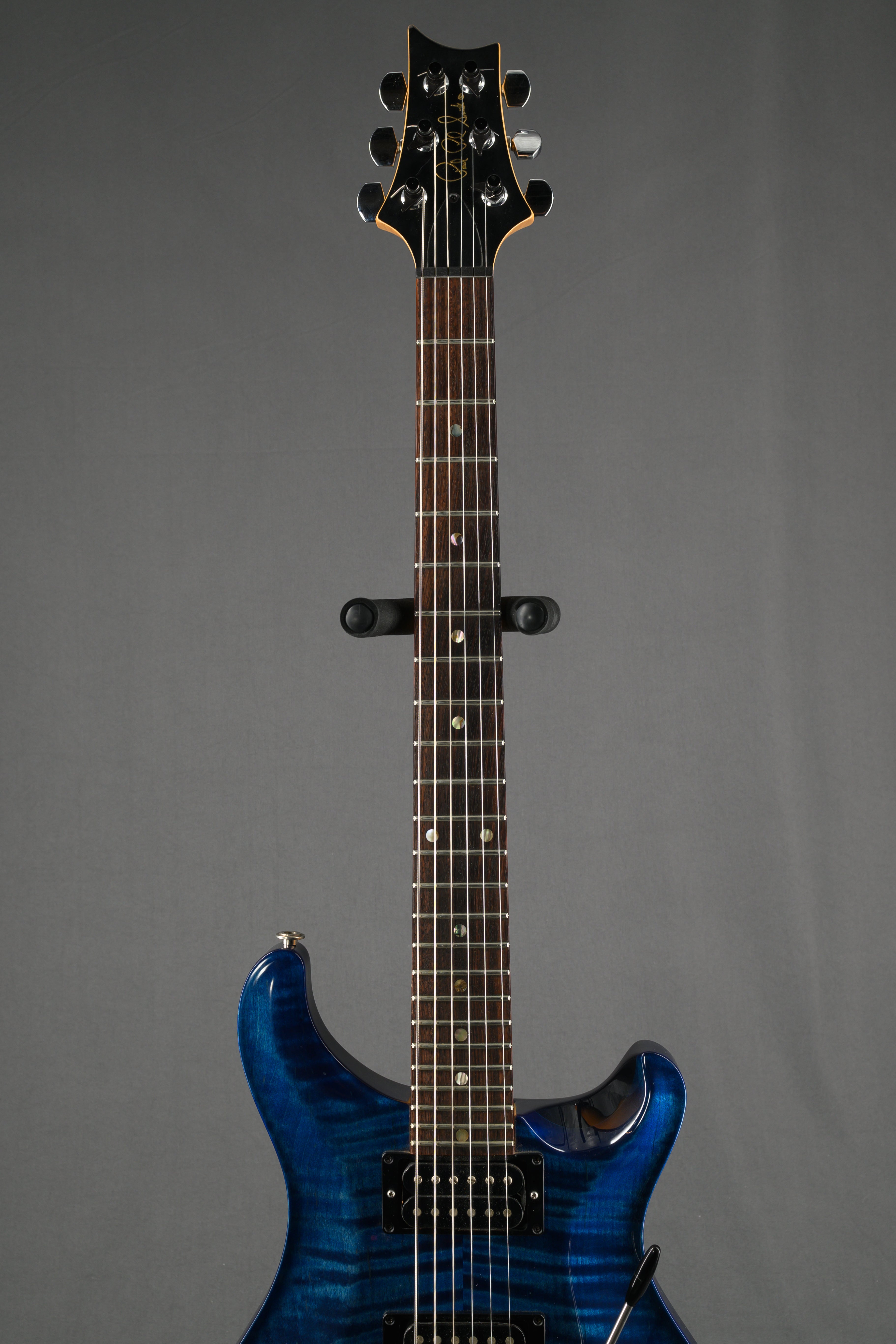 1999 CE24 - Whale Blue