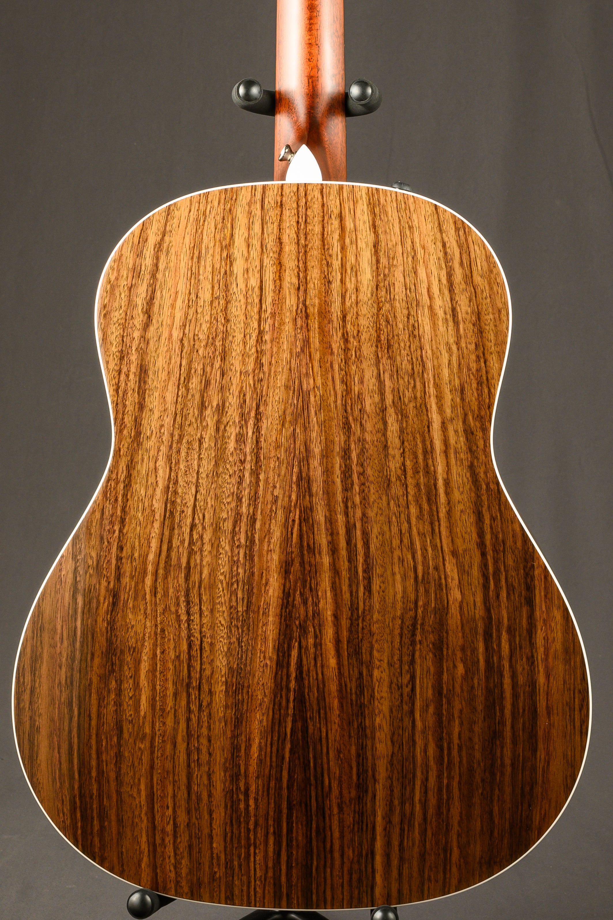 417e-R Grand Pacific Sitka/Rosewood Tobacco