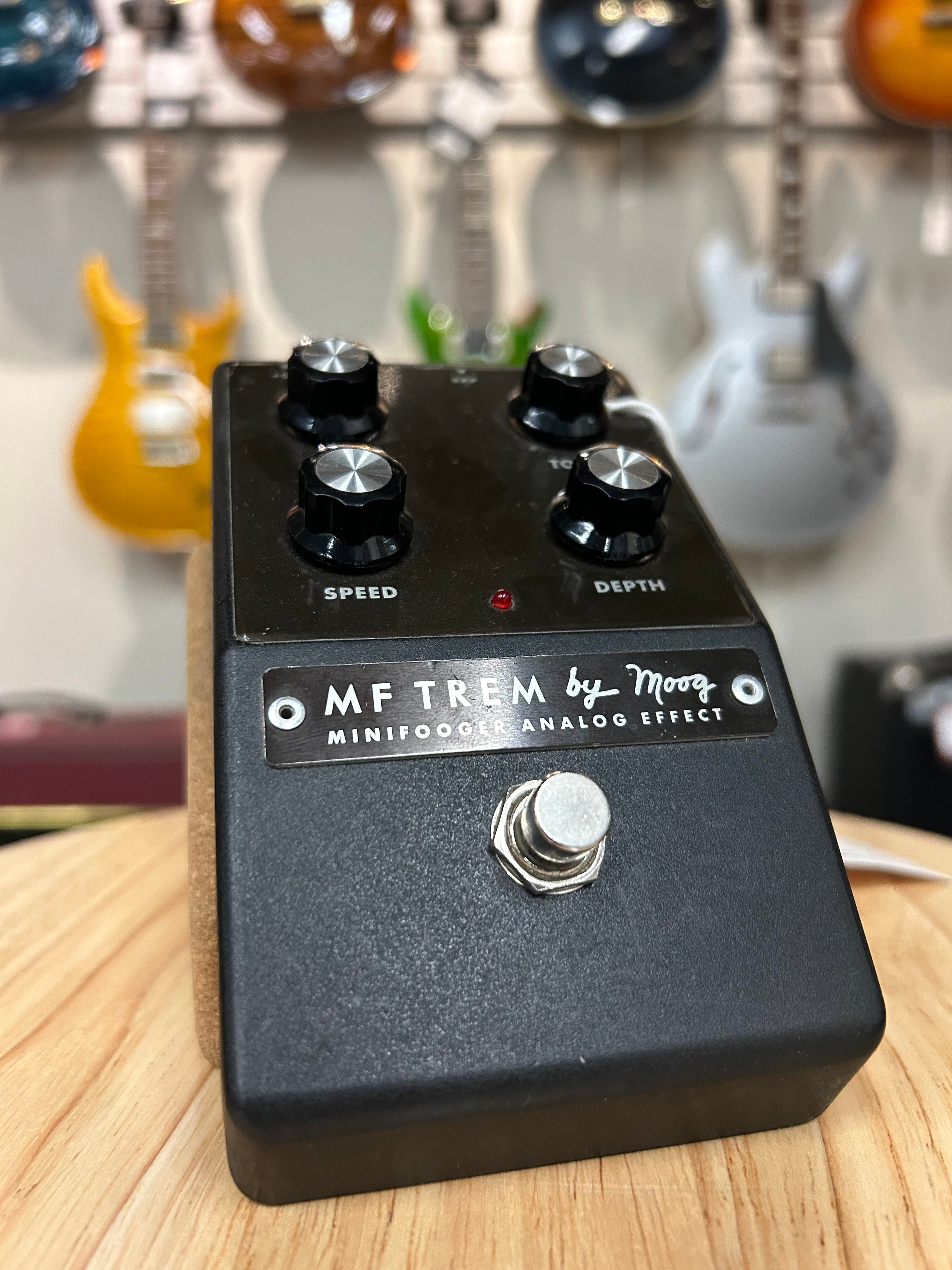 MF Trem - Minifooger Tremolo Guitar Pedal