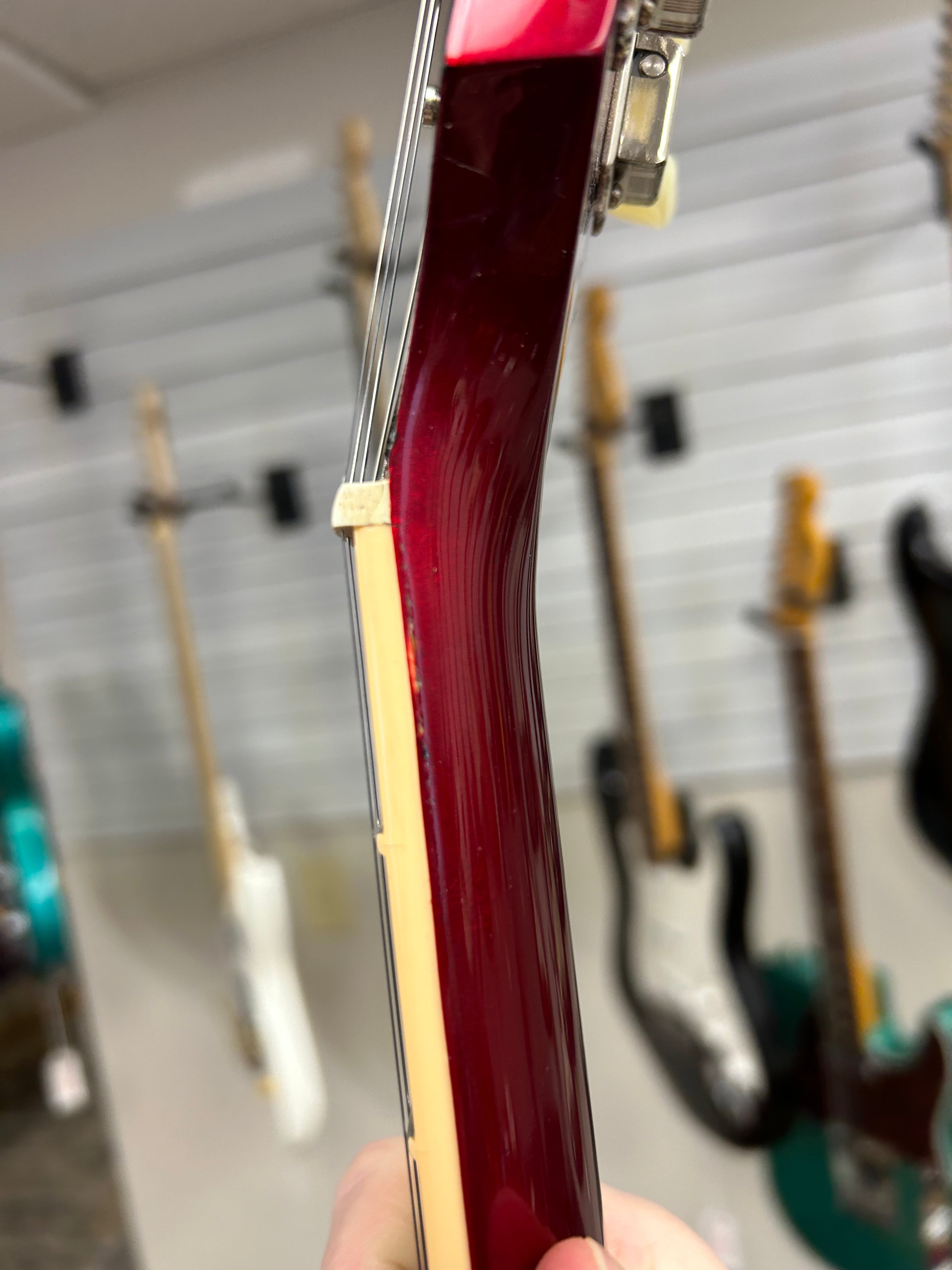 SG Special - Candy Apple Red