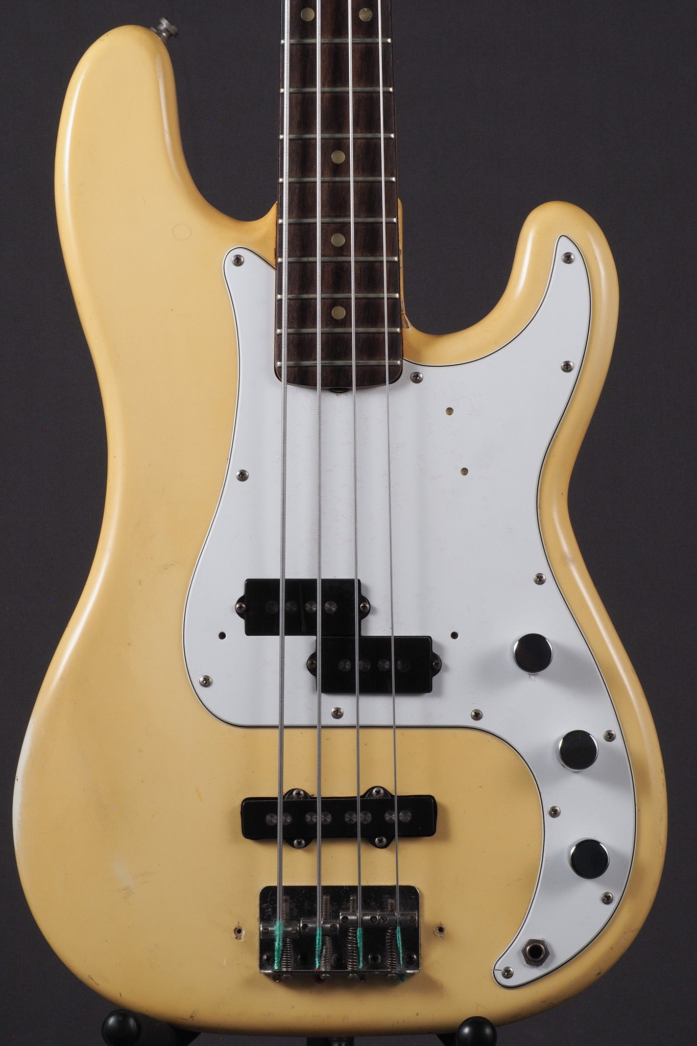 1972 Precision Bass - Cream