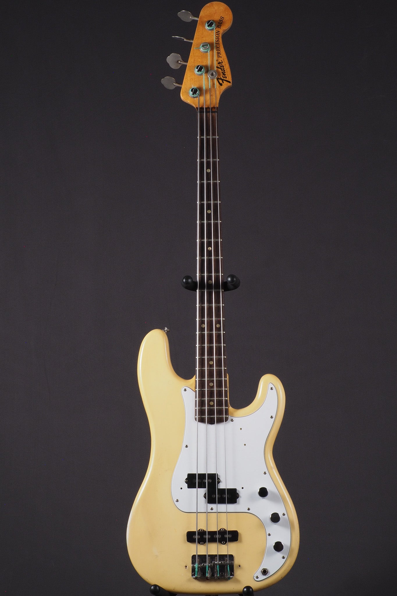 1972 Precision Bass - Cream