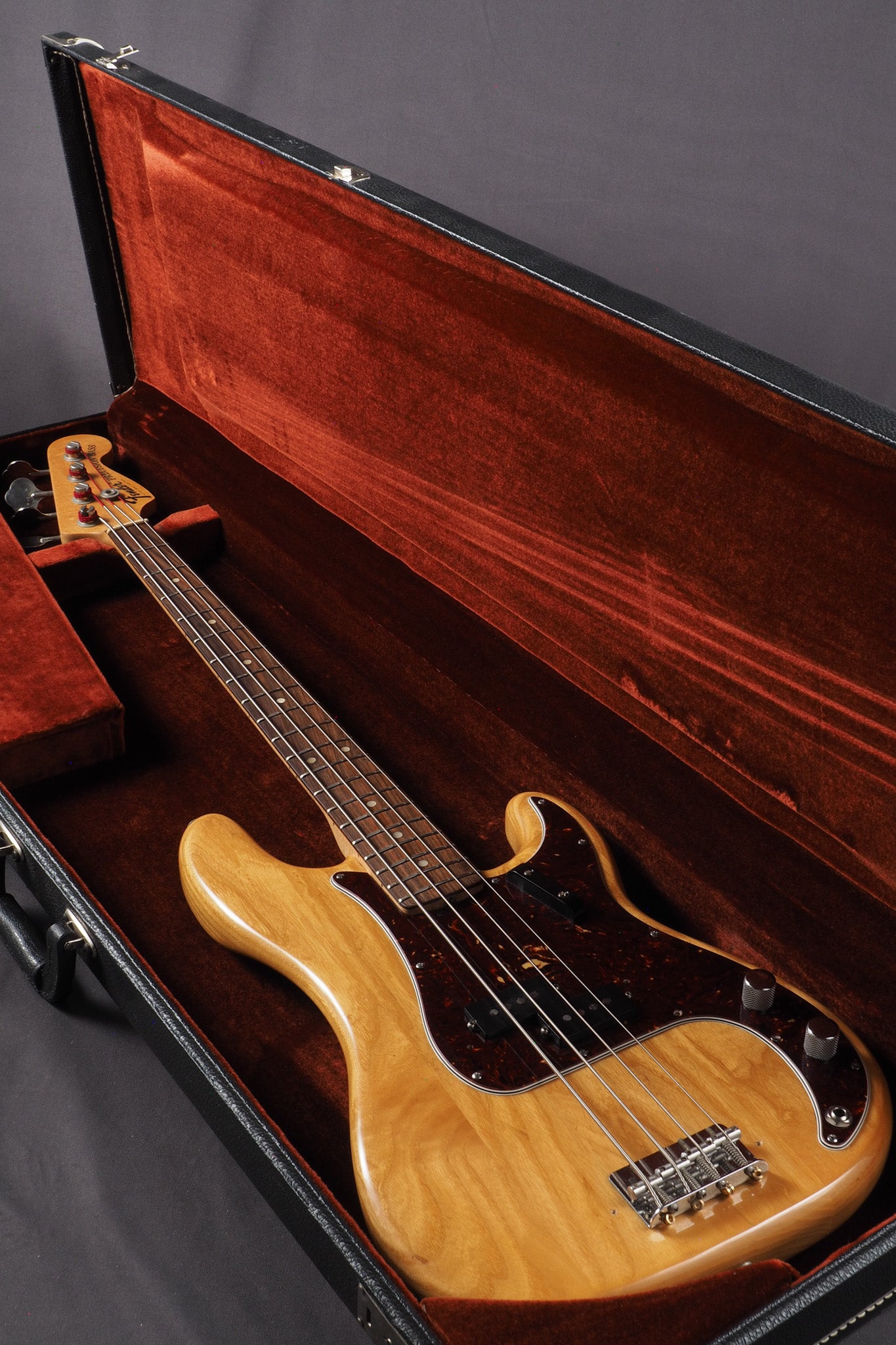 1975 Precision Bass - Natural