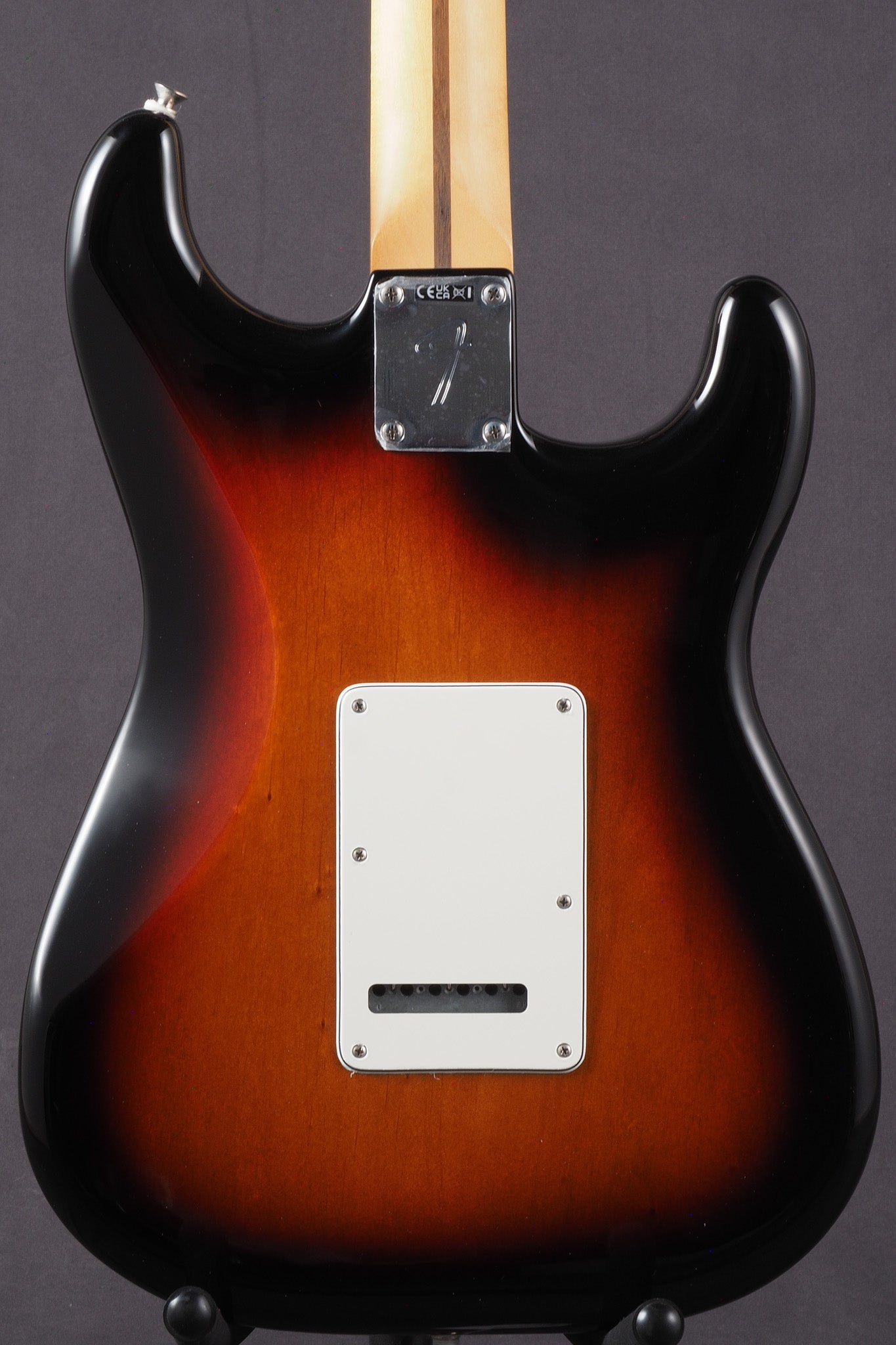 Player II Stratocaster Left Handed - 3 Tone Sunburst