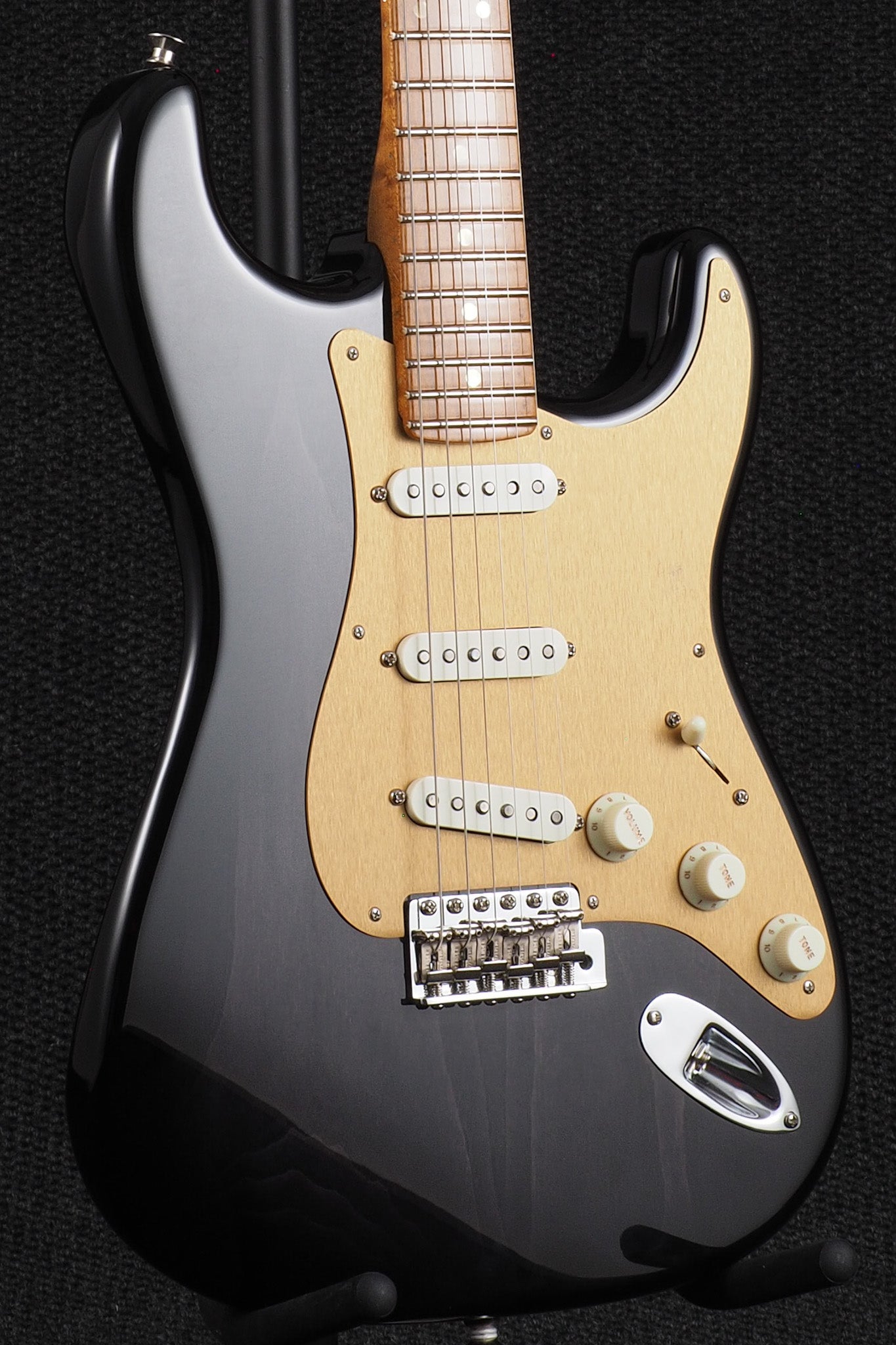 Stratocaster with Roasted Curly Maple neck, NOS Aged - Transparent Black