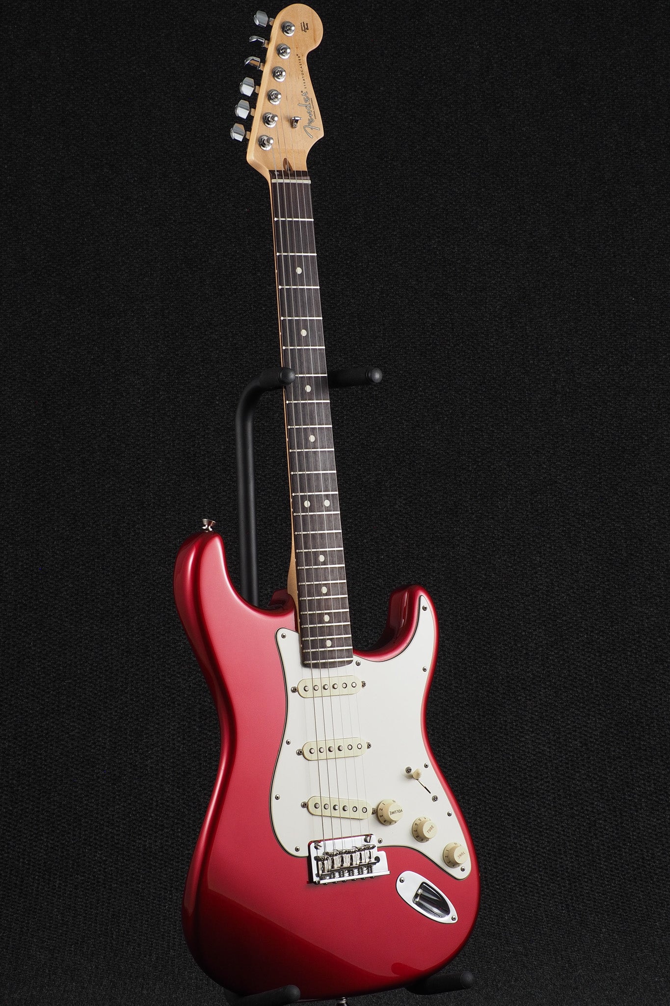 American Professional Stratocaster - Candy Apple Red