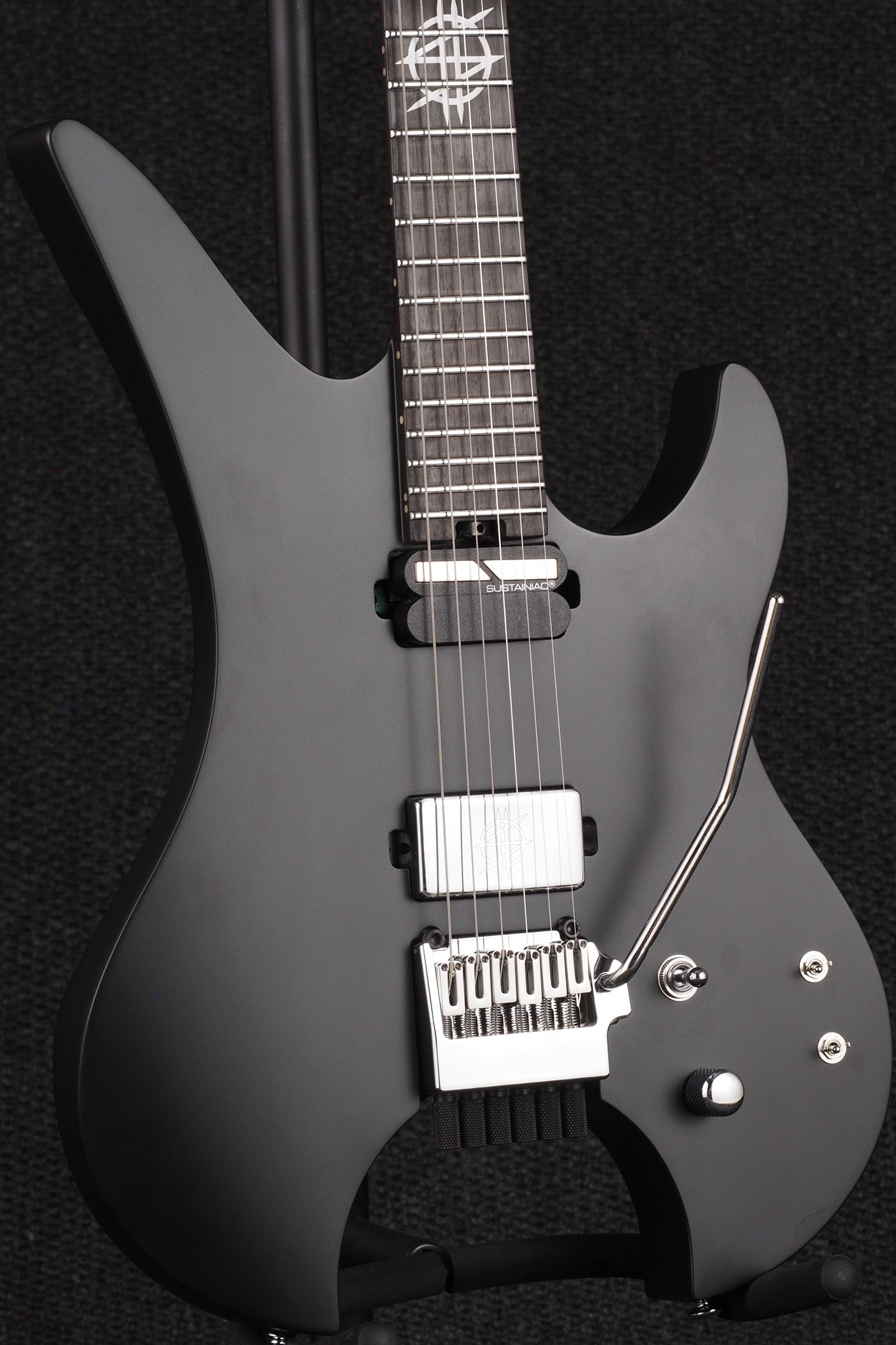 Synyster Gates Custom- 6 TR-S Headless -  Black