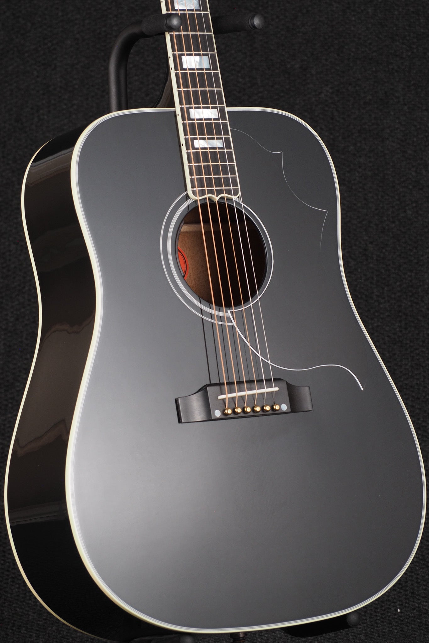 Hummingbird Custom - Ebony