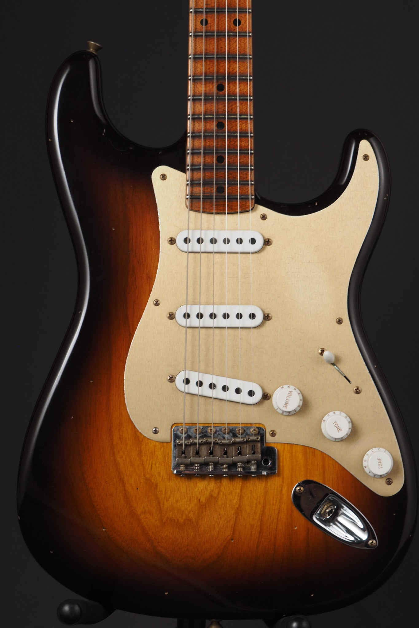 '54 Limited Edition Roasted Stratocaster Journeyman Relic - Chocolate Two-Tone Sunburst