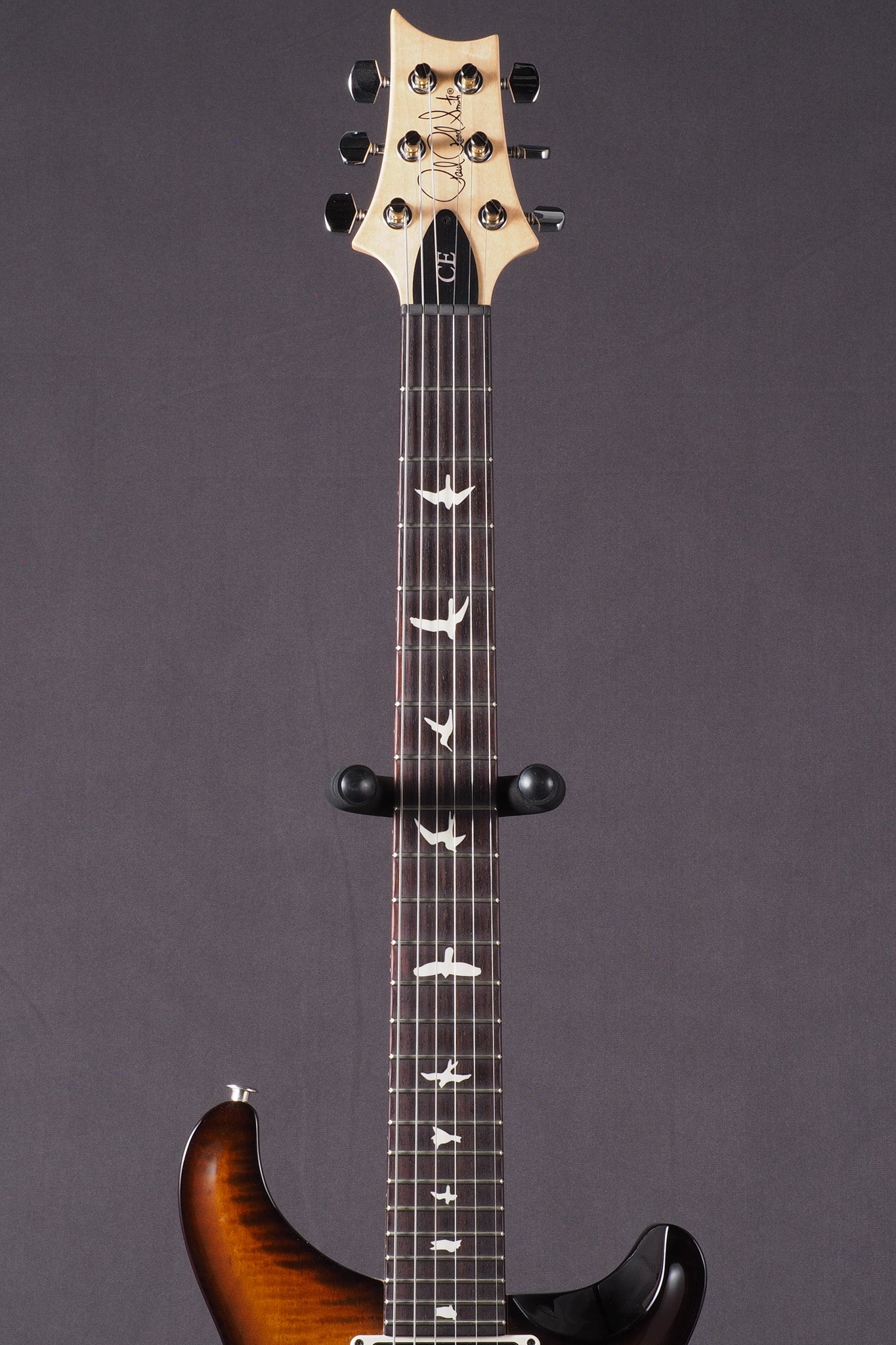 CE 24 Semi-Hollow - Black Amber