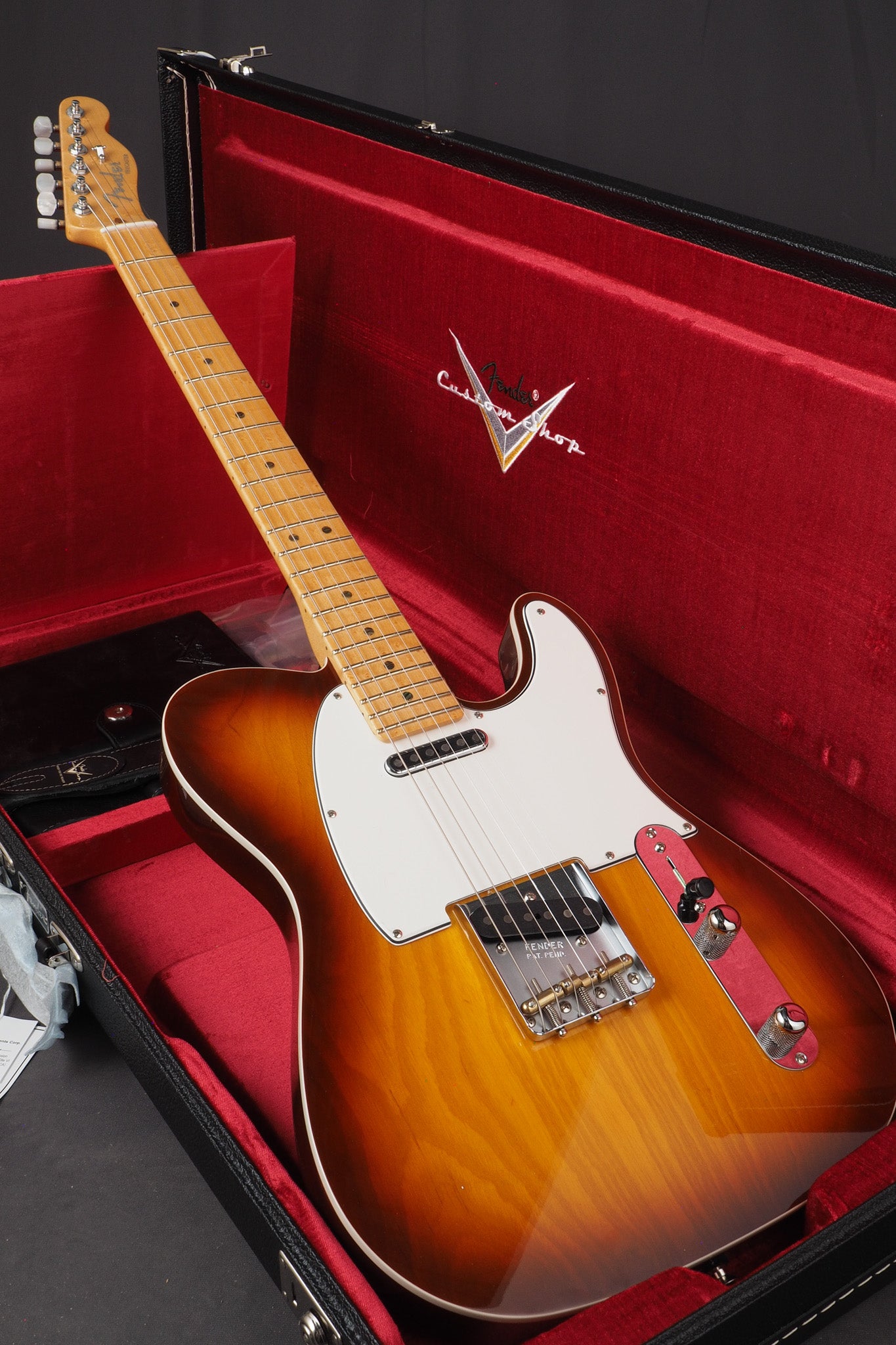 American Custom Telecaster NOS - Tobacco Sunburst