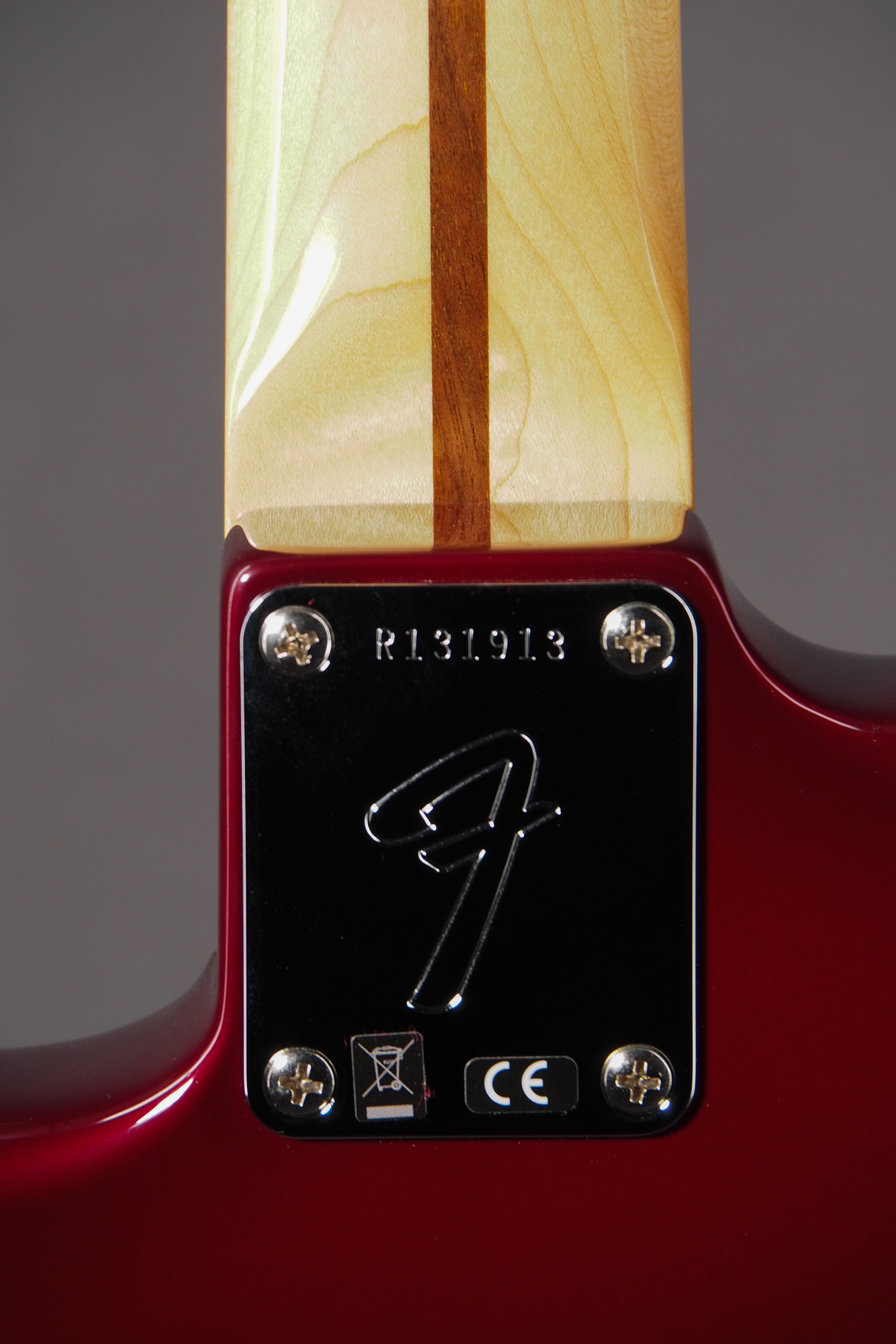 Robin Trower Signature Stratocaster - Metallic Wine Red